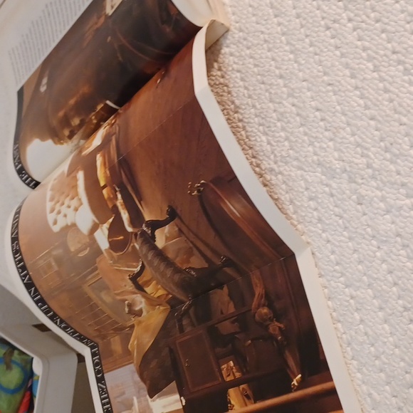 Architectural Digest Book - Picture 2 of 7